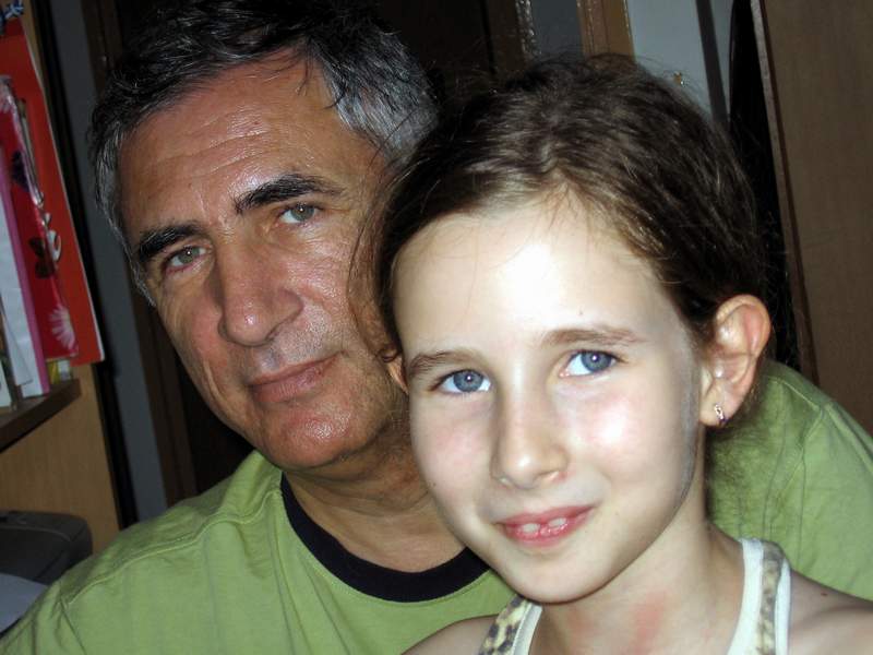  Это Анатолий Малашонок и его младшая дочь Даниэль 